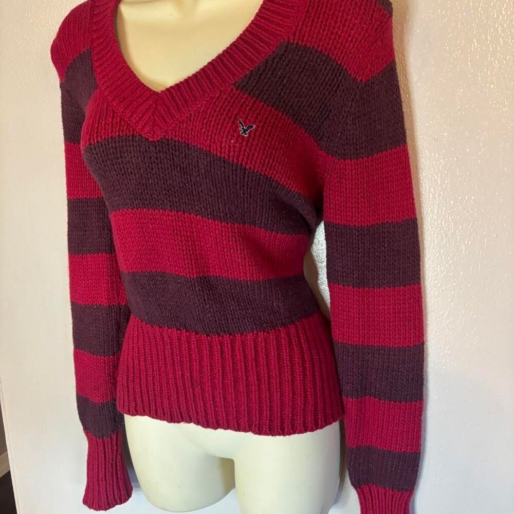 Vintage Y2K American Eagle Striped V-Neck Sweater